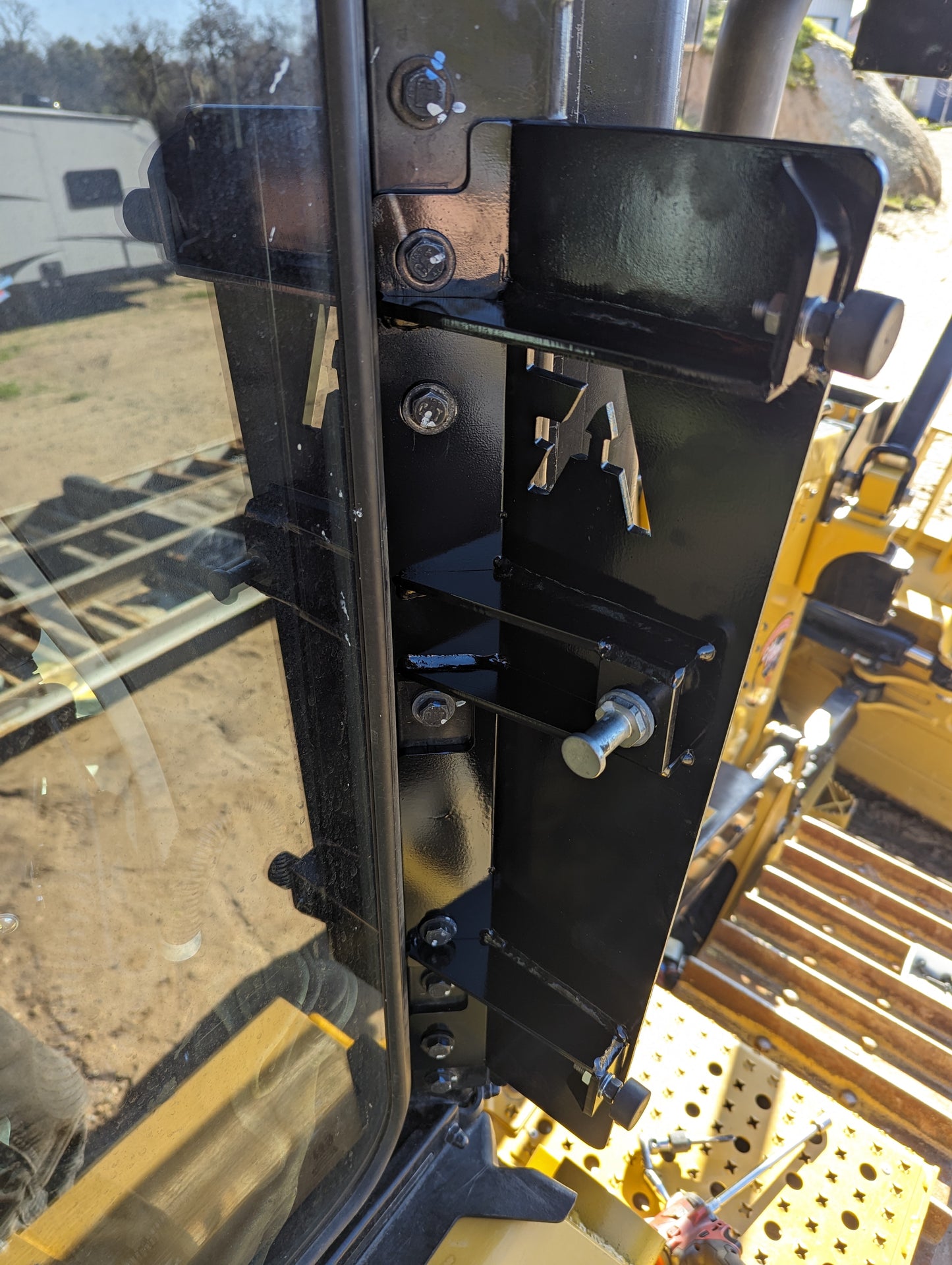 CalFire Dozer Window Screen Brackets